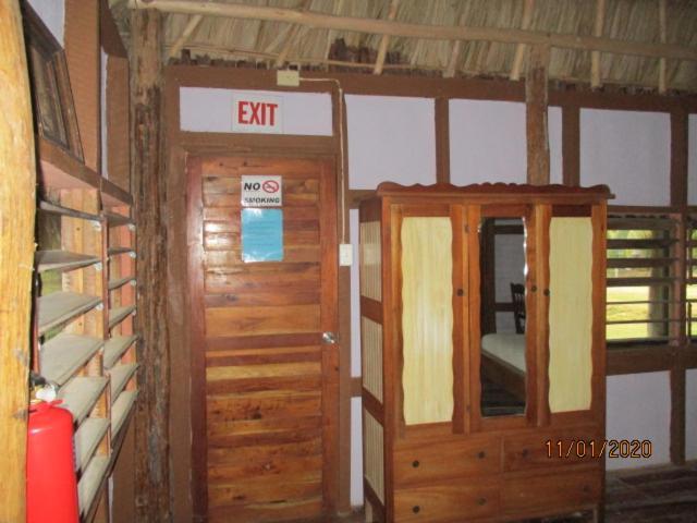 Cerros Beach Inn Corozal Exterior foto