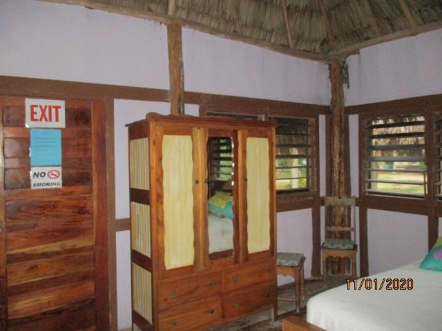 Cerros Beach Inn Corozal Exterior foto